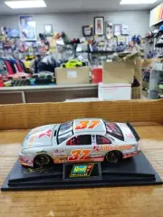 Jeremy Mayfield #37 Kmart Little Caesars Lady Luck 1996 1:24 scale Revell