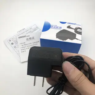 OMRON血壓計變壓器 歐姆龍專用電子血壓計配件(適用電壓110V) HEM-7121 血壓計變壓器 /俊傑優品