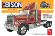 AMT 1:25 Chevrolet Bison Conventional Tractor