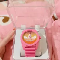 在飛比找蝦皮購物優惠-adidas粉色漸層手錶