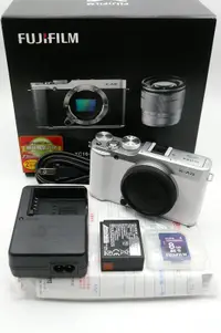 在飛比找露天拍賣優惠-*美品* FUJIFILM X-A2 - 單機身 - 白色 