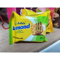 在飛比找蝦皮購物優惠-馬來西亞 Julie's 雷德蒙 檸檬、乳酪夾心餅乾(10小