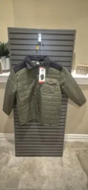 Quiksilver Youth Insulated Shirt Jacket Black/Army Green Medium (10/12)