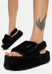 Quickie Fur Sandals