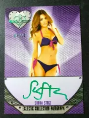 2016 Benchwarmer SARAH STAGE Eclectic #152 Green Foil Autograph/10 PLAYBOY Sexy