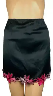 VICTORIA’S SECRET ZIGGY GLAM FLORAL EMBROIDERED SATIN SKIRT SLIP XL NWT