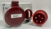 Interlocked Switched Socket, & Fast Fit Plug 32A, 415V, 50-60Hz IP54