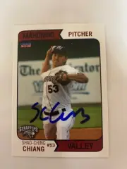 Shao Ching Chiag 2015 Signed Mahoning Valley Scrappers Team Card
