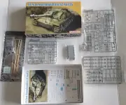 DRAGON 7284 STURMHAUBITZE 42 AUSF.G GERMAN TANK WWII MODEL 1/72 PARTS SEALED