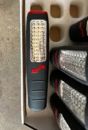 SUPER DUPER BRIGHT LED FLASHLIGHT - 37 LED BULBS TOTAL