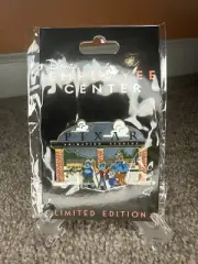DEC WD Animation Studio Pixar Gate Onward LE 250 Disney Pin