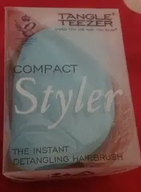 在飛比找Yahoo!奇摩拍賣優惠-全新TANGLE TEEZER Compact Styler