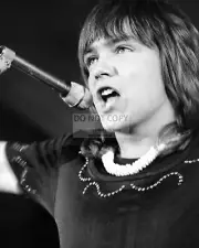 DAVID CASSIDY - 8X10 PUBLICITY PHOTO (DD438)