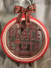 PEACE ON EARTH Christmas Wall Hanging Decor Wreath NEW Holiday Decoration Home