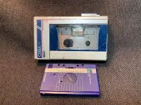 在飛比找Yahoo!奇摩拍賣優惠-TOSHIBA 日本製 KT-S3 卡帶隨身聽 含收音機卡帶