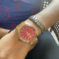 在飛比找Yahoo!奇摩拍賣優惠-免運現貨女士手錶腕錶西太后手錶女新款土星玫紅色金錶時尚復古防