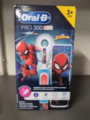 Oral-B Pro 300 Kids Sensitive Clean Electric Toothbrush For BOY Brand New In Box