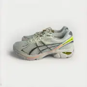 Asics GT-2160 Paris Cream/Safety Yellow Sneaker 1203A570-750 NIB 7.5 M/9 W
