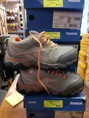 NIB Reebok RB060 Women's Beamer Peach Grey Oxford Work Shoe 6 Med Composite Toe