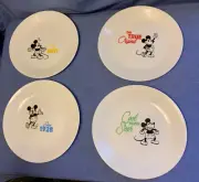 Corelle Disney Mickey Mouse 8.5” Salad/Dinner Plates Set Of 4 New