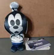 Disney Funko Plushies Goofy Platinum 4'' 2023 Mickey and Friends