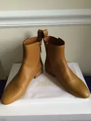 NIB $850 Chloé Pull Tab Ankle Boots Mustard Size 7.5