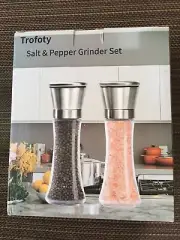 Salt and Pepper Grinder Set, Trofoty Refillable Salt and Pepper Mill Set NIB