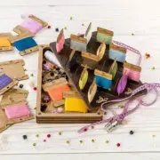 Box for handicraft + 36 bobbins
