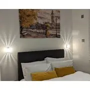 One Bedrm|open Plan Living|5 Min To Subway|250mbps|workspace|netflix|smart Locks