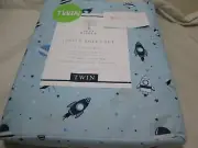 New Tree House 3 Piece Twin Sheet Set ~ Spaceship, Space Shuttles, Stars ~ Blue