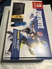 Nintendo Switch Fortnite US Edition Wildcat Bundle w/ Game +2000 V-Bucks console