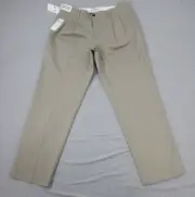 Dockers Easy Khaki Mens 32 x 32 Beige Pleated Classic Fit Stretch Pants Work