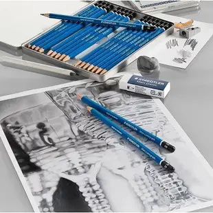 藝城美術►施德樓 STAEDTLER   頂級藍桿繪圖素描鉛筆 12支/24支 鐵盒裝 最新包裝