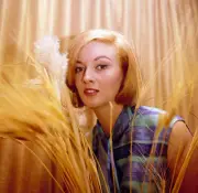 Daniela Bianchi James Bond movie actress From Russia With Love Old Photo 30
