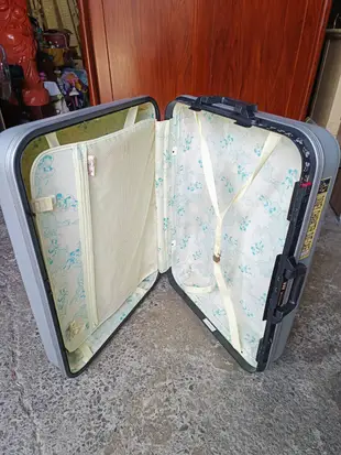 【銓芳家具】DIsney Mickey Mouse 28吋硬殼行李箱-55*24*74cm 迪士尼米奇鋁框行李箱 旅行箱