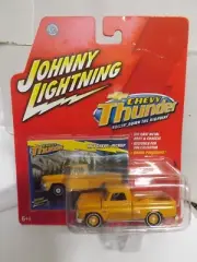 Johnny Lightning Chevy Thunder 1965 Chevy Pickup 1/64 Scale