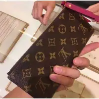 在飛比找Yahoo!奇摩拍賣優惠-【二手】Louis Vuitton LV M61269 紫紅