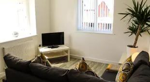 Modern Liverpool Serviced Apartment - by Top House