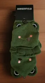 Gorgeous NWT Green Frog Fingerless Woven Gloves-Cute-Comfy-Soft-Quirky-One Size