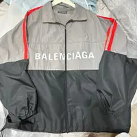 在飛比找PopChill優惠-[二手] 巴黎世家 Balenciaga 風衣外套 很好看 