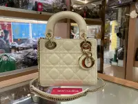 在飛比找Yahoo!奇摩拍賣優惠-☆最愛二手精品☆ CHRISTIAN DIOR CD 迪奧白