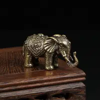 在飛比找蝦皮購物優惠-實心銅大象小擺件黃銅福象手把件仿古銅藝微雕古玩銅器銅雕小銅件