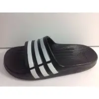 在飛比找蝦皮購物優惠-愛迪達 adidas 兒童拖鞋 G06799黑色尺寸：18 