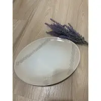 在飛比找蝦皮購物優惠-Le Creuset 蕾絲花恬系列橢圓盤27cm 蛋白霜