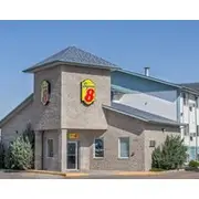 Super 8 by Wyndham Medicine Hat AB