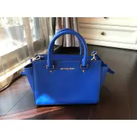 在飛比找蝦皮購物優惠-Michael Kors Selma防刮皮革側背包 中款 M