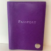 在飛比找蝦皮購物優惠-VICTORIA’S SECRET 維多利亞的秘密紫色護照夾