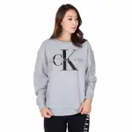 【CALVIN KLEIN 凱文克萊】CK 經典印刷LOGO文字大學T恤 上衣-女-淺灰色(平輸品)