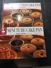 Mini Fluted & Tube Cake Pan Makes 6 Mini Cakes Each Baker's Advantage NIB