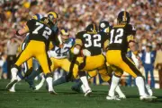 Franco Harris of the Pittsburgh Steelers 1980's NFL Photo 13